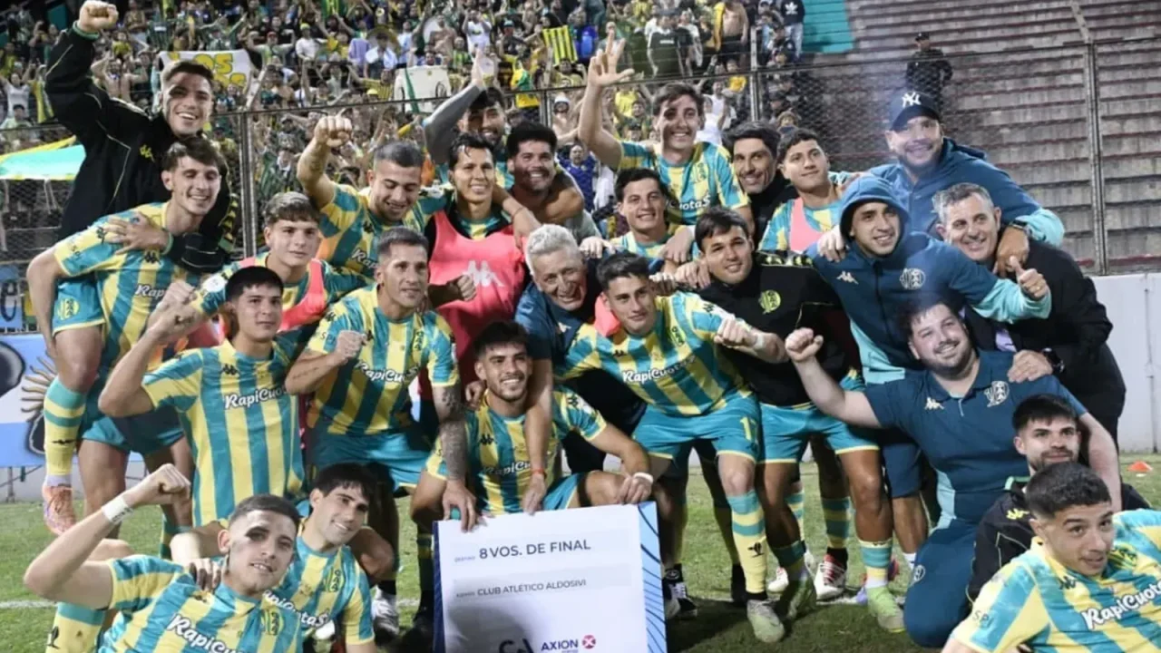 Aldosivi da el golpe ante River y avanza en la Copa Argentina con un histórico triunfo