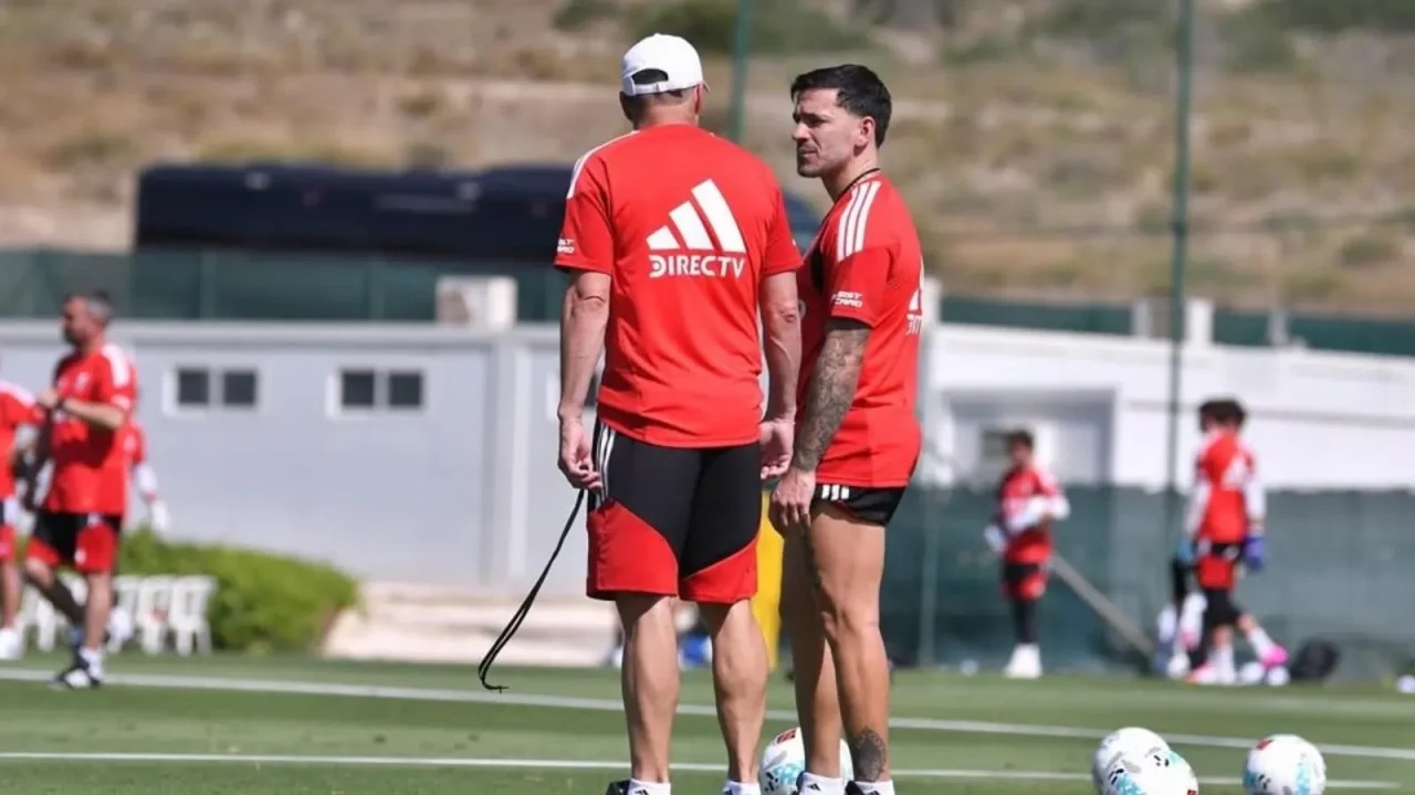 Sin Coudet en el banco: quién dirige a River ante Barracas Central por la suspensión del Chacho