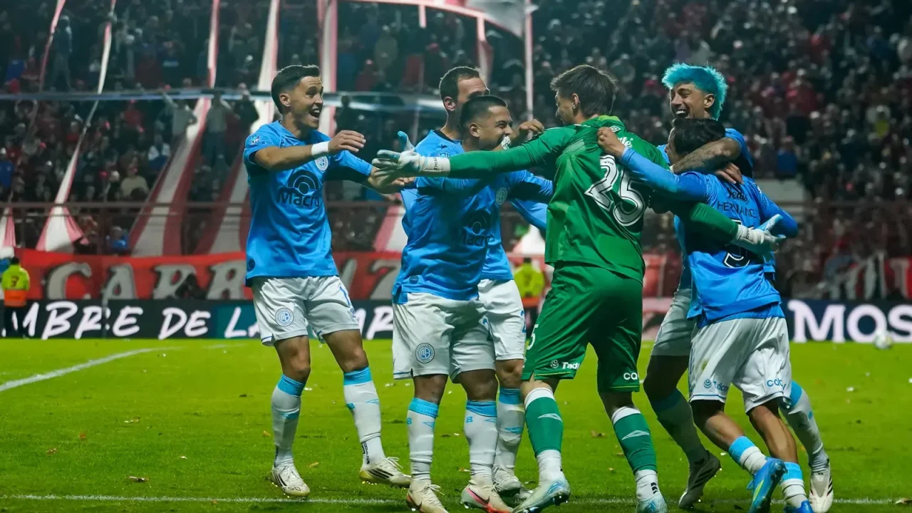 Belgrano se prepara para disputar la final del Torneo Apertura contra River Plate en el Estadio Mario Alberto Kempes, un partido que trascie