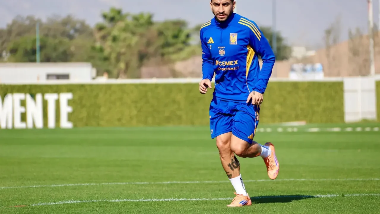 River Plate continúa con cautela pero firmeza sus gestiones para concretar el anhelado fichaje de Ángel Correa. El club de Núñez, bajo la di