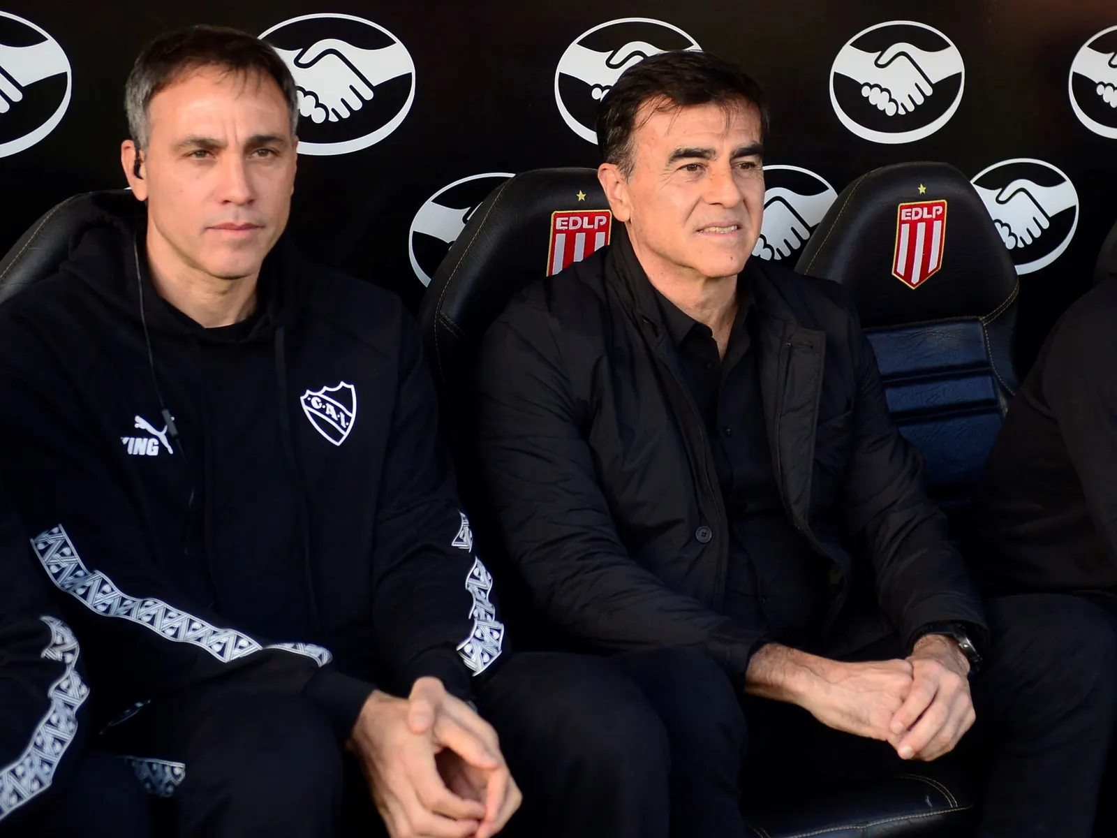 Gustavo Quinteros, entrenador de Independiente, durante el triunfo ante Estudiantes por la fecha 1 del Torneo Clausura 2026