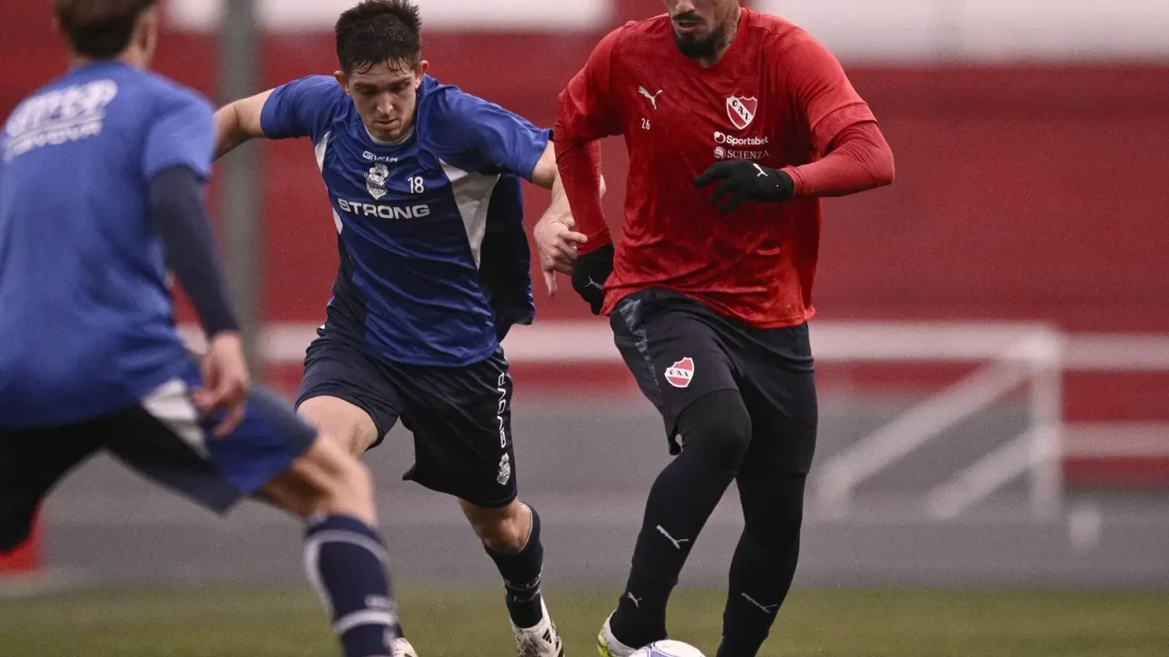 Movimientos en Independiente: adentro Machuca, ¿afuera Lomónaco?