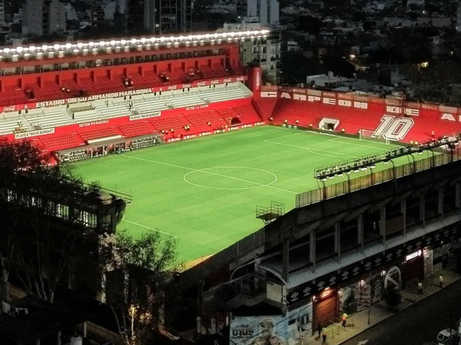 Partido entre Argentinos Juniors y Estudiantes de Río Cuarto en el estadio Diego Armando Maradona de La Paternal, por la segunda fecha del Torneo Clausura.