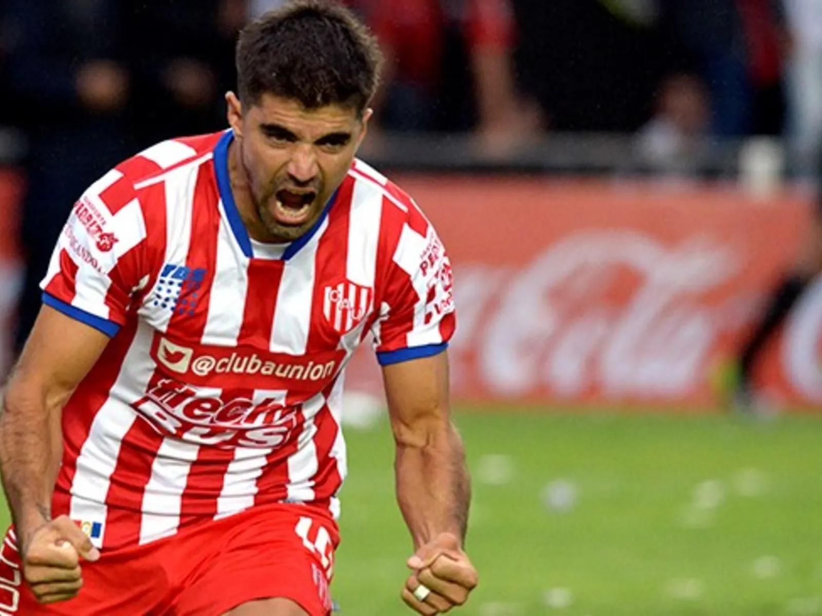 Ignacio Malcorra, futbolista argentino, vistiendo la camiseta de Unión de Santa Fe