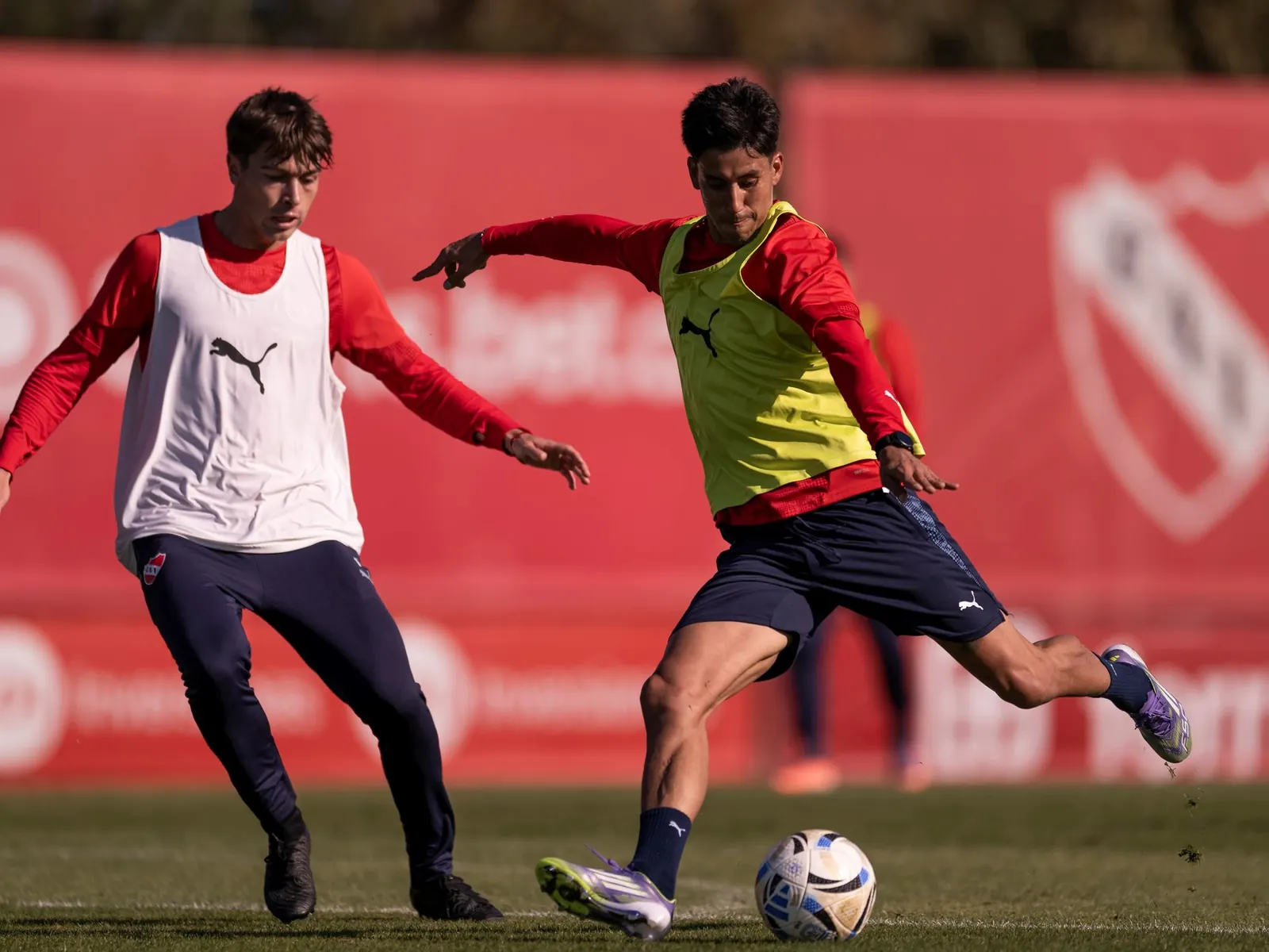 Jugadores de Independiente entrenando en el Centro de Alto Rendimiento de Villa Domínico durante la pretemporada.