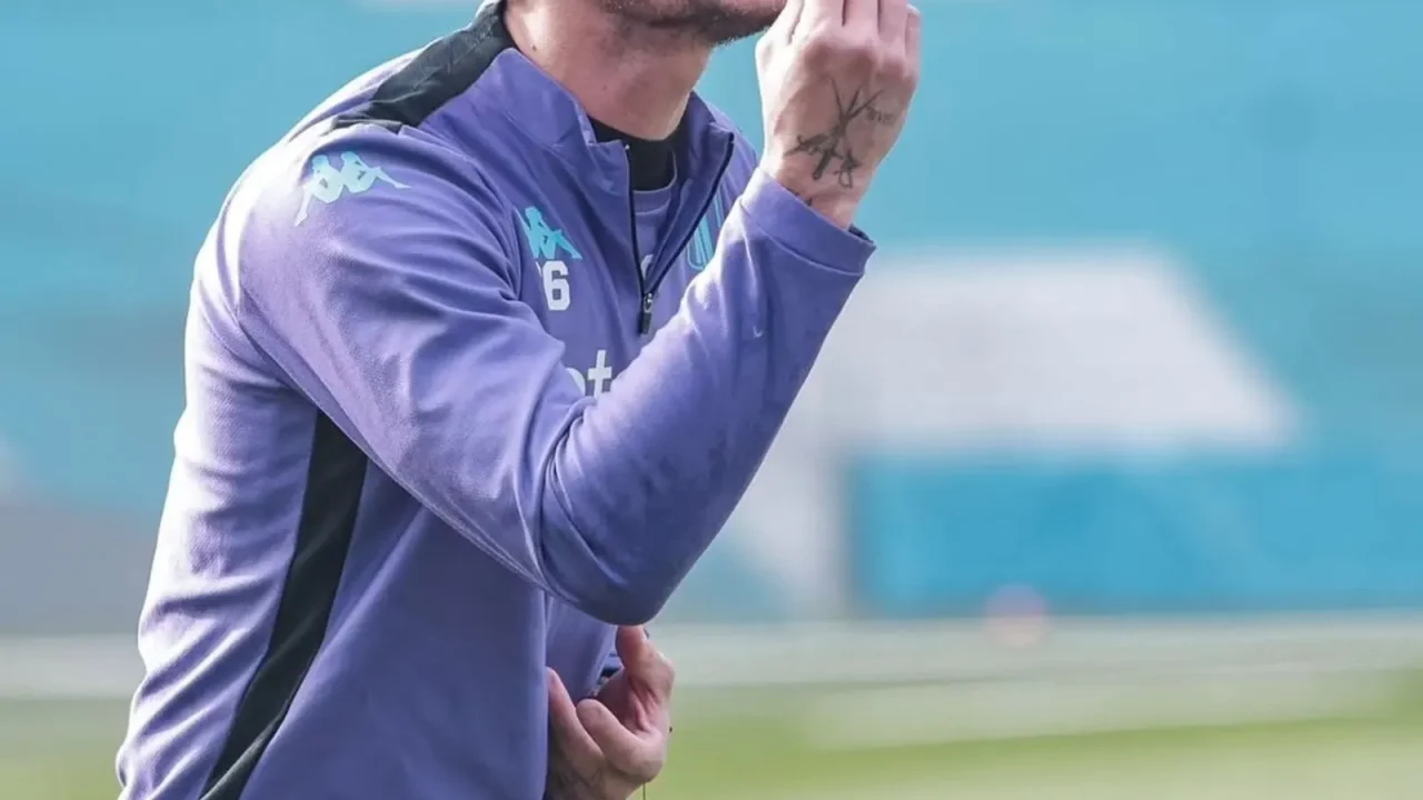 Bruno Zuculini ha comunicado oficialmente su salida de Racing Club para embarcarse en una nueva etapa en su carrera futbolística. El volante