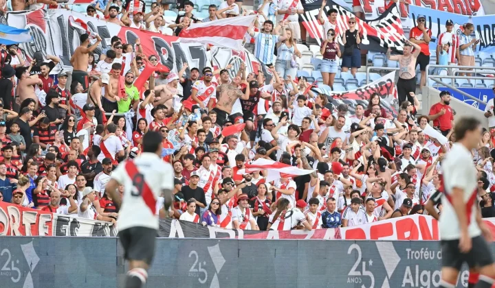 River empata con Flamengo en amistoso: Coudet evalúa refuerzos y juveniles