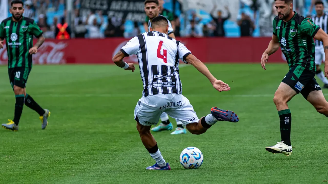Mercado de pases del fútbol argentino hoy: qué operaciones avanzaron de verdad este 8 de julio