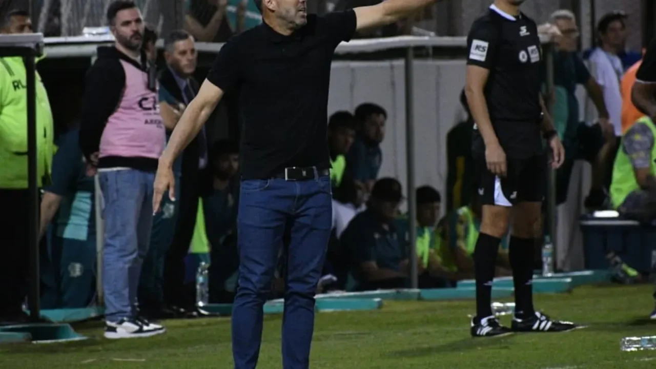 El entrenador de River Plate, Eduardo Coudet, se pronunció por primera vez sobre la polémica salida de 14 jugadores del plantel profesional,