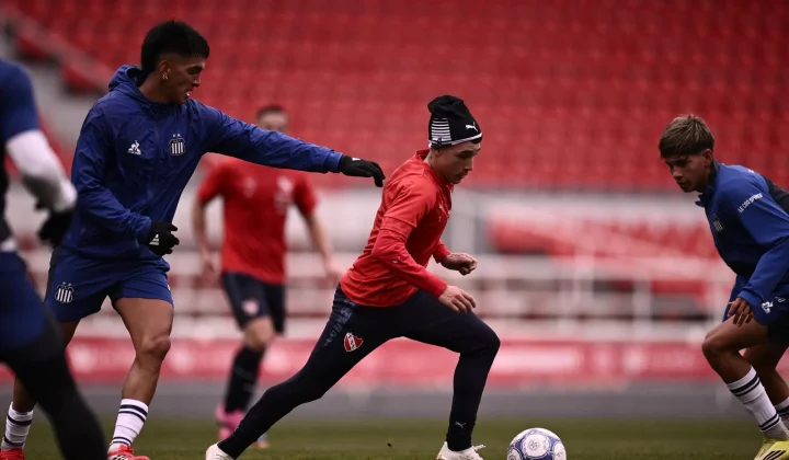 Independiente inició su camino en la pretemporada con un empate 1-1 frente a Talleres en el Estadio Libertadores de América-REB. El partido,