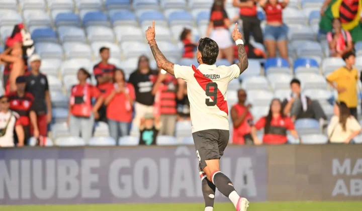 River Plate inició su camino de pretemporada con un empate 2-2 ante Flamengo, en un encuentro disputado en el Estadio Algarve de Portugal. E