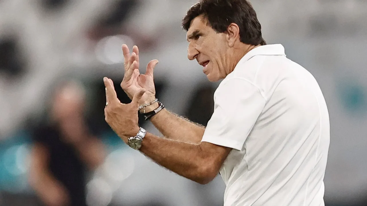 El técnico de Racing, Gustavo Costas, recibió una noticia alentadora de cara al compromiso de Copa Sudamericana contra Caracas FC. El volant
