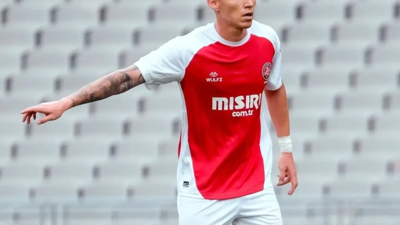Racing ha comenzado las gestiones para incorporar a Matías Kranevitter, un mediocampista con pasado en River Plate y una destacada trayector