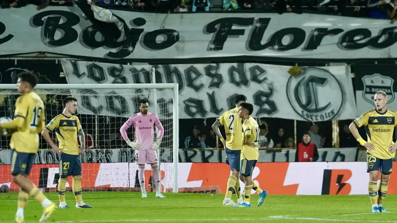Boca sufrió una derrota lapidaria ante Riestra en el estreno del Clausura