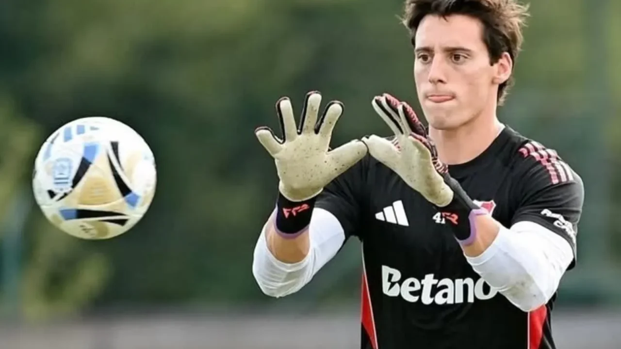 La salida de Franco Armani, un ícono y capitán indiscutido, marca el fin de una era dorada en el arco de River Plate. Sin embargo, el club d