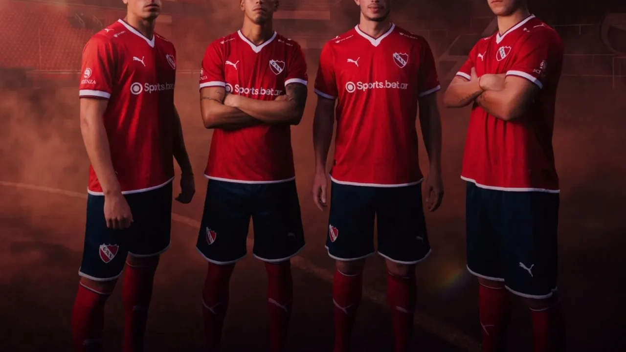 Independiente presentó su nueva camiseta titular 2026: “Forjada en el Infierno” con diseño de Puma