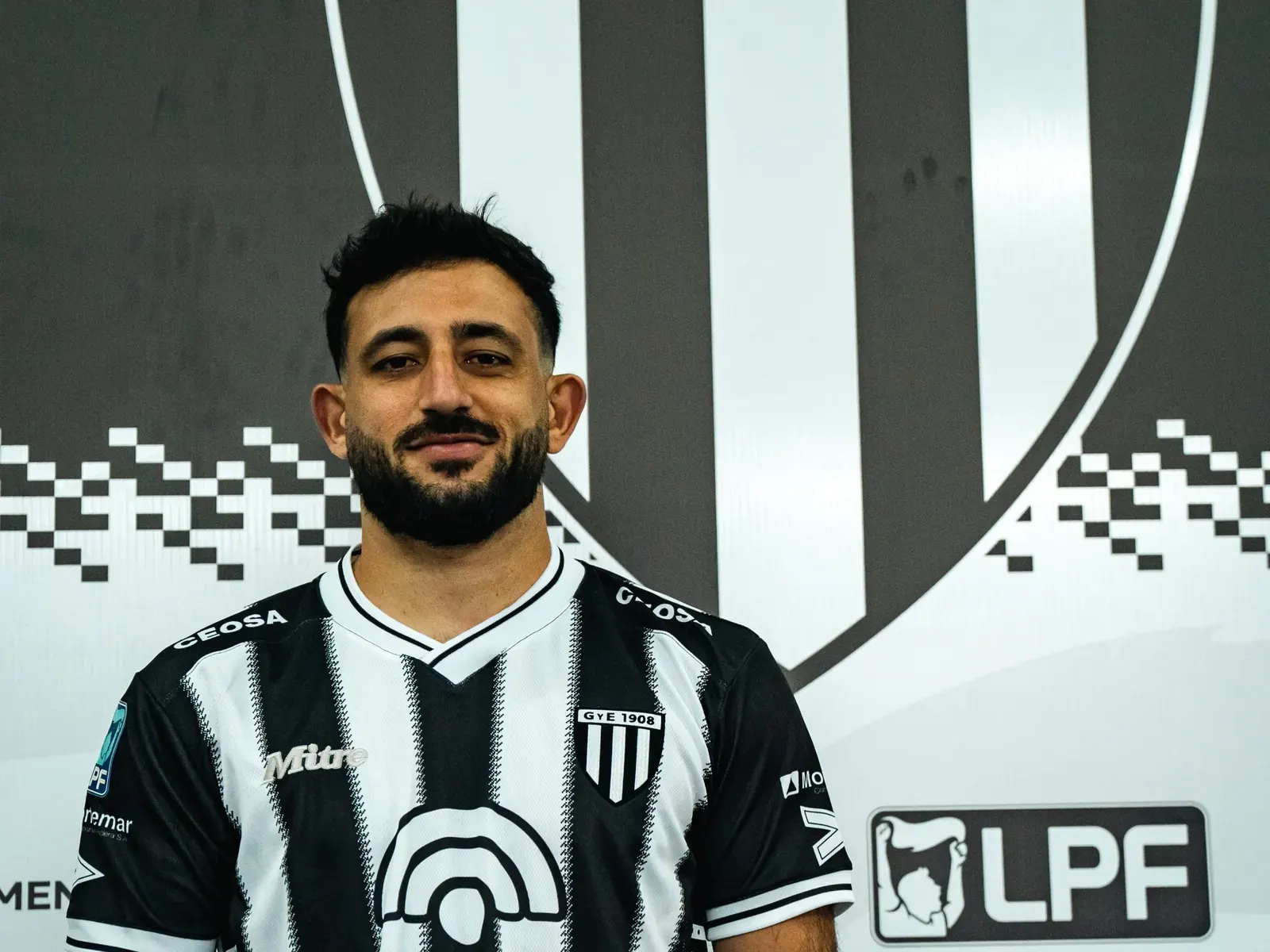 Matías Vargas durante su presentación oficial como jugador de Gimnasia de Mendoza.