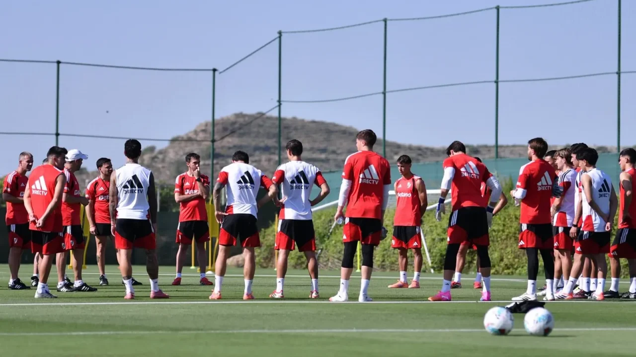 Vamos todos unidos: la decisión grupal de River para salir del pozo
