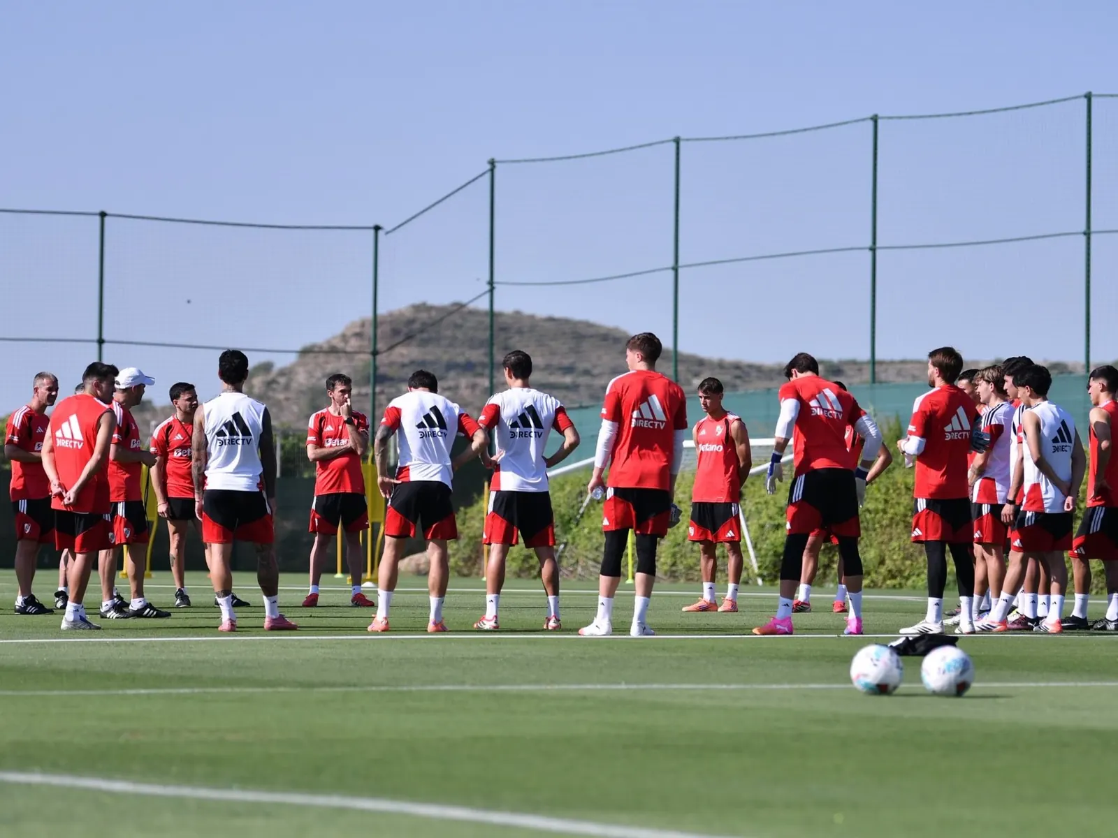 El plantel de River Plate refuerza la unidad como salida al mal momento