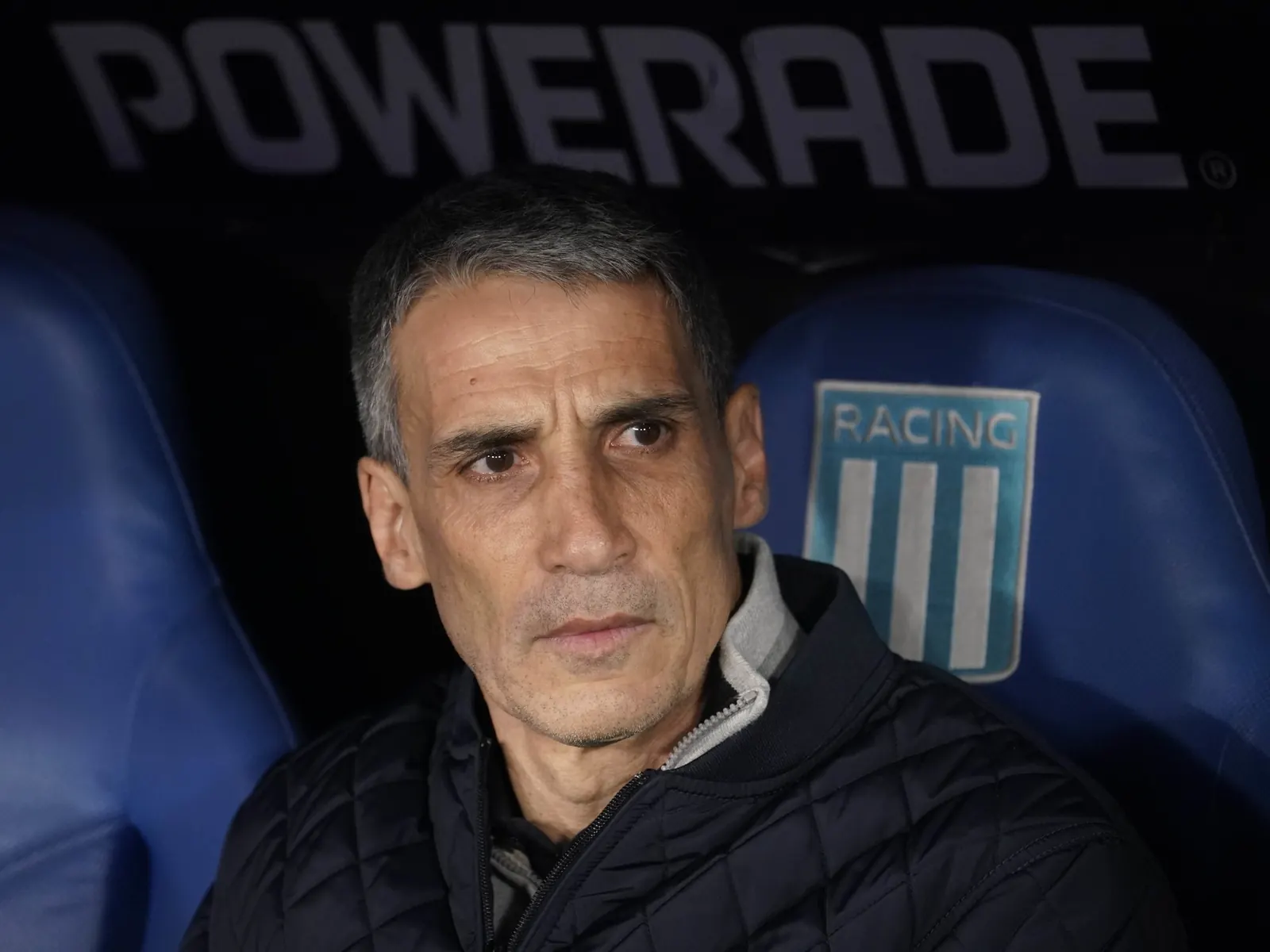 Juan Pablo Vojvoda, técnico de Racing, habla en conferencia de prensa después de la derrota ante Banfield por la Liga Profesional