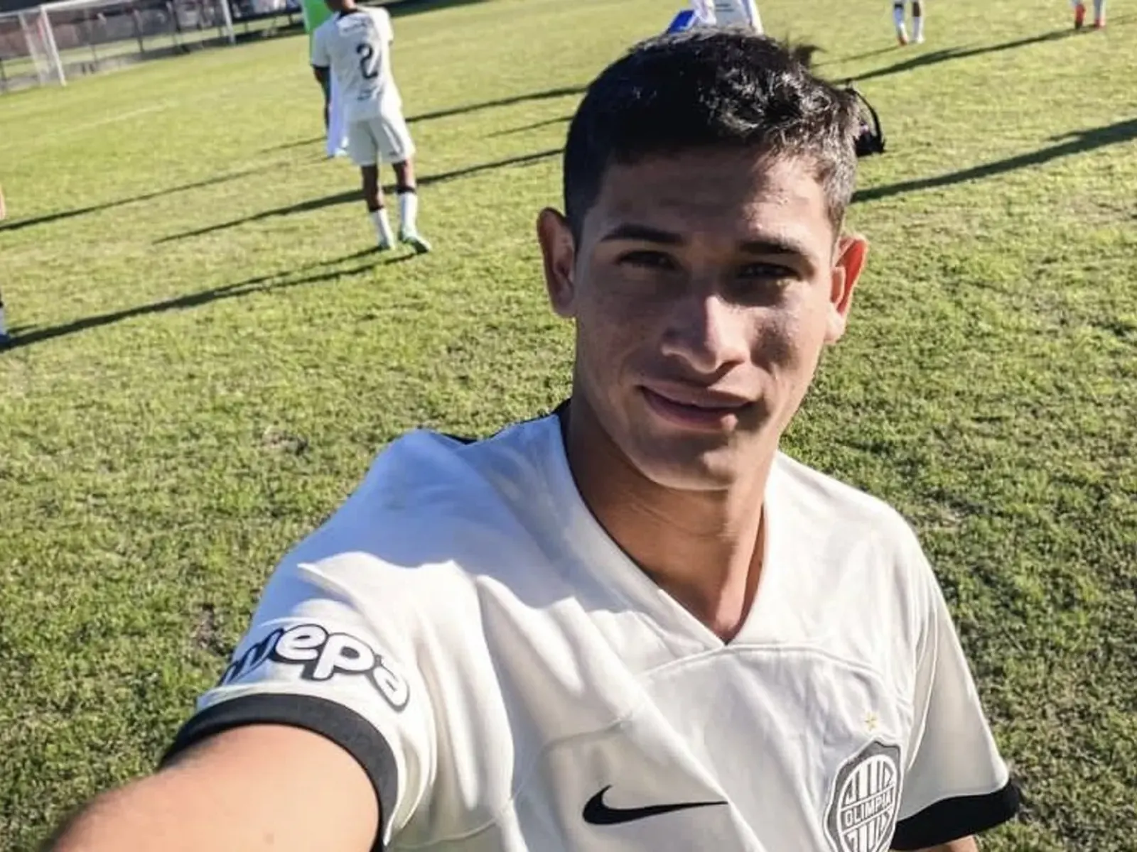 Pedro Zarza, delantero paraguayo de Olimpia, celebra un gol durante el Suramericano Sub 20.