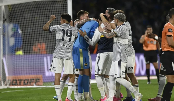 Boca sigue en carrera en cinco frentes tras eliminar a Vélez por Copa Argentina