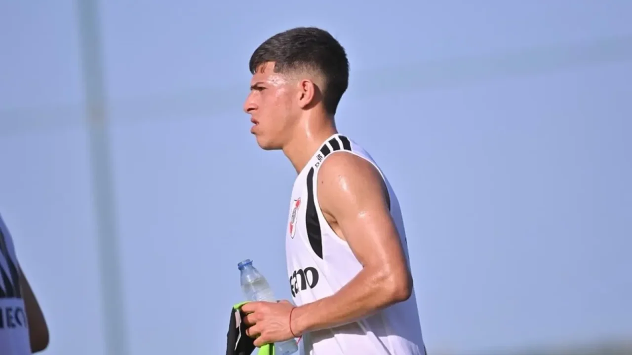 Lautaro Pereyra, el juvenil de River que pica en punta para reemplazar a Thiago Almada ante Estudiantes de Río Cuarto