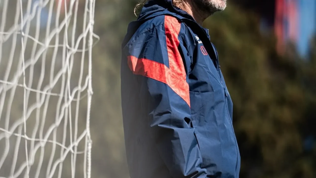Insua espera hasta último momento por Farías para el duelo clave ante Newell’s